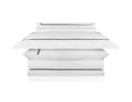 Karaia Gri Nakıșlı Beyaz Pamuk Saten Çift Kişilik Nevresim Takımı 220 x 240 cm